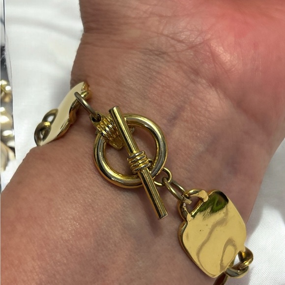 Vintage Anne Klein Gold Tone Panel Toggle Bracelet 7-1/2” - Picture 2 of 10